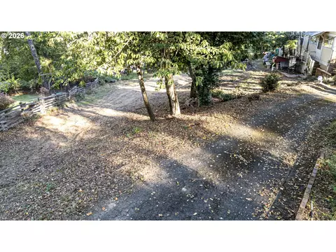 Exterior - Sylvan St, Eugene, OR 97403 photo 8 of 21