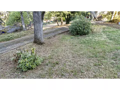 Exterior - Sylvan St, Eugene, OR 97403 photo 5 of 21