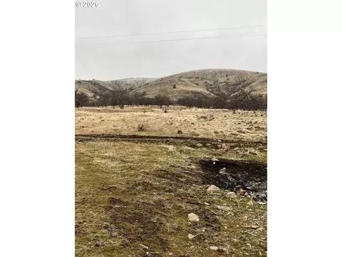 82903 Shadybrook Rd, Tygh Valley, OR 97063