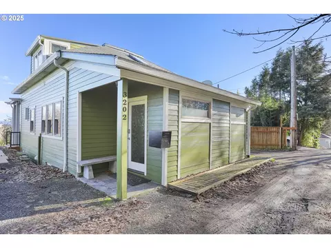 3202 SW 11th Ave, Portland, OR 97239