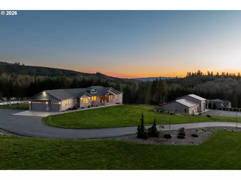 300 Cross Creek Rd, Kelso, WA 98626