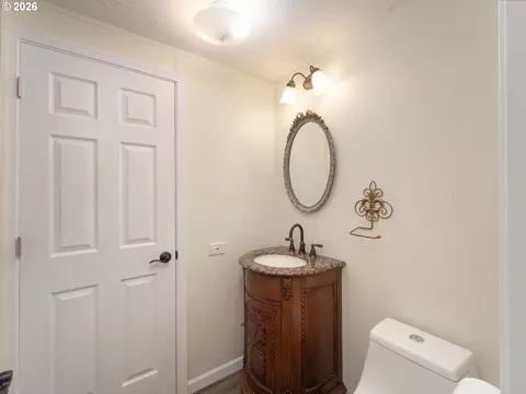 Bath - 238 Ball Ln, Riddle, OR 97469 photo 2 of 3