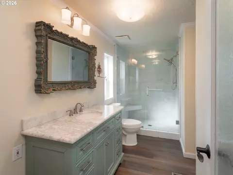 Bath - 238 Ball Ln, Riddle, OR 97469 photo 1 of 3