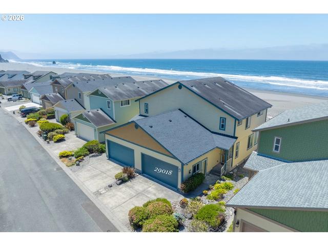 29018 Vizcaino Ct, Gold Beach, OR 97444