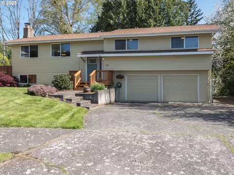 210 SE La Mesa Ct, Gresham, OR 97080