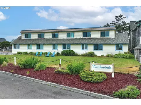 1022 N Prom #101, Seaside, OR 97138