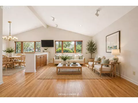 Living - 86 Green Ln, Eugene, OR 97404 photo 1 of 5