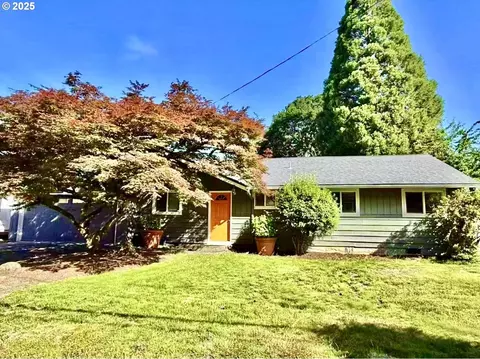 5835 Carman Dr, Lake Oswego, OR 97035