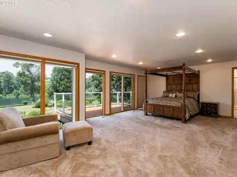 Bedroom - 15995 NEilers Rd, Aurora, OR 97002 photo 1 of 3