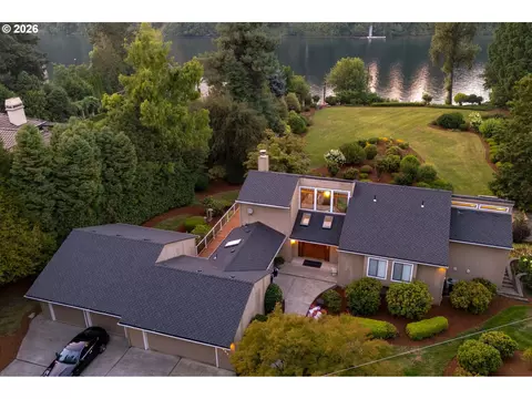 View/Area - 15995 NEilers Rd, Aurora, OR 97002 photo 7 of 7
