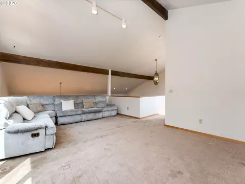 Living - 15995 NEilers Rd, Aurora, OR 97002 photo 3 of 6