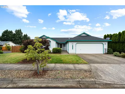 18901 Paulsen Dr, Oregon City, OR 97045