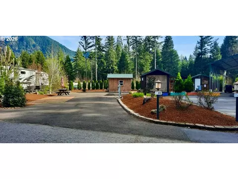 54432 Mckenzie Hwy #40, Blue River, OR 97413
