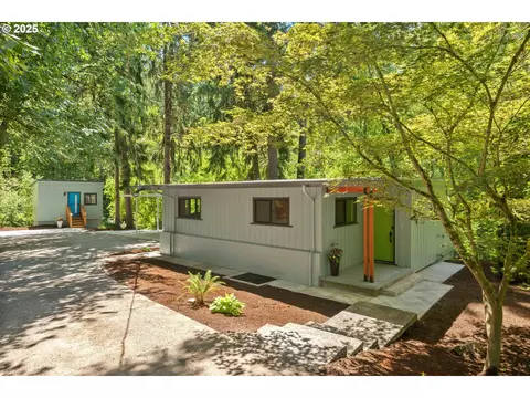 5160 SW Custer St, Portland, OR 97219