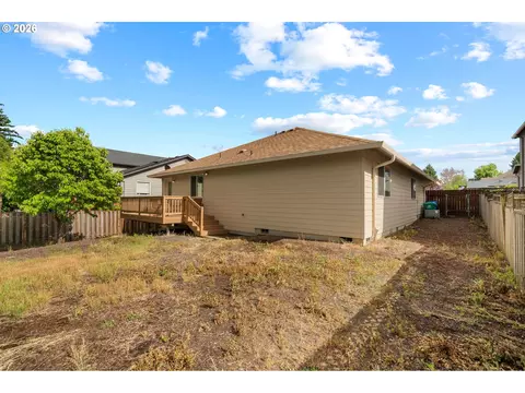 Exterior - 5087 SE 16th Dr, Gresham, OR 97080 photo 7 of 7