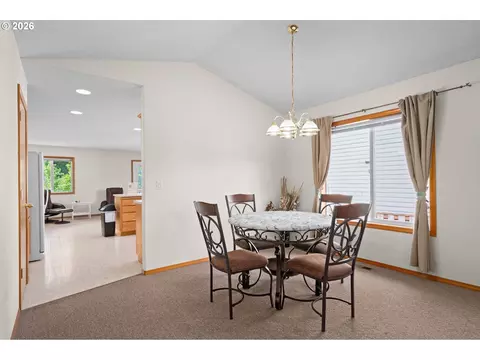 Dining - 5087 SE 16th Dr, Gresham, OR 97080 photo 1 of 1