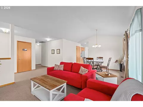 Living - 5087 SE 16th Dr, Gresham, OR 97080 photo 3 of 4