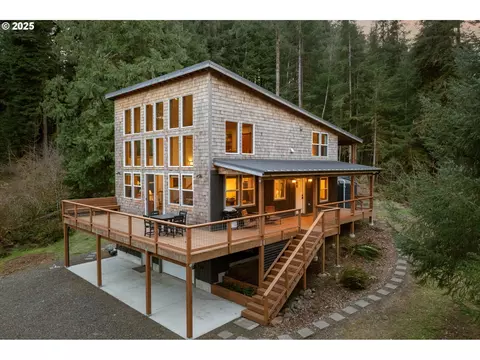 44450 Katherine Ln, Nehalem, OR 97131