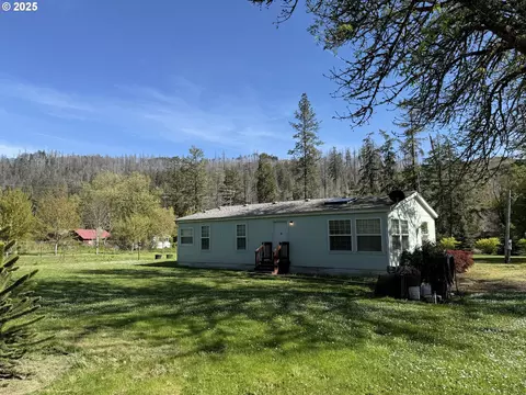23056 N Umpqua Hwy, Idleyld Park, OR 97447