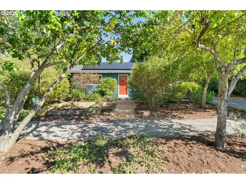 9244 N Allegheny Ave, Portland, OR 97203