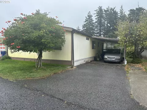 16131 W Hoffeldt Ln #SP 15, Brookings, OR 97415