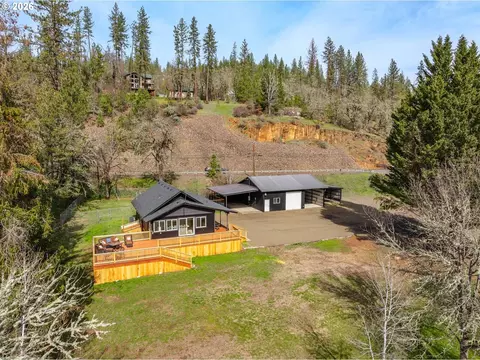 24990 Highway 62, Trail, OR 97541