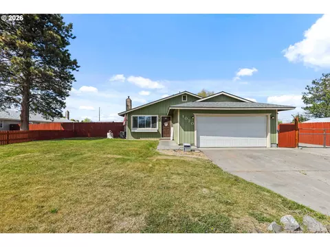 1070 SW 10th Pl, Hermiston, OR 97838