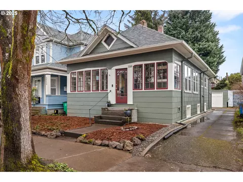 3546 SE Morrison St, Portland, OR 97214