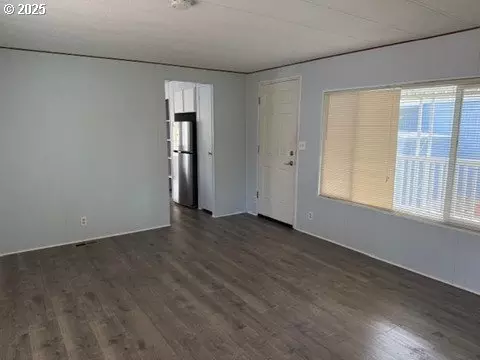 4800 Barger Dr #60, Eugene, OR 97402 photo 4