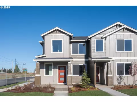8079 SE Crescent Dr, Hillsboro, OR 97123