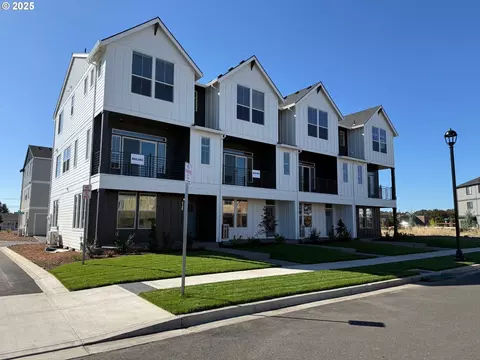 5146 SE Thornapple St, Hillsboro, OR 97123