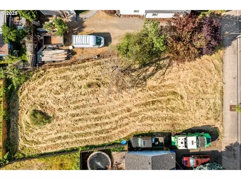 206 S Molalla Ave, Molalla, OR 97038