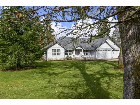 8373 Buffalo Ln, Grand Ronde, OR 97347