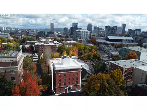118 NW King Ave #52, Portland, OR 97210