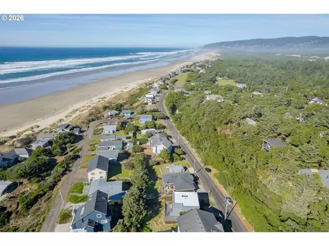 View/Area - 88542 3rd Ave, Florence, OR 97439 photo 3 of 4