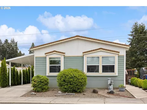 18260 S Theresa Ln, Oregon City, OR 97045