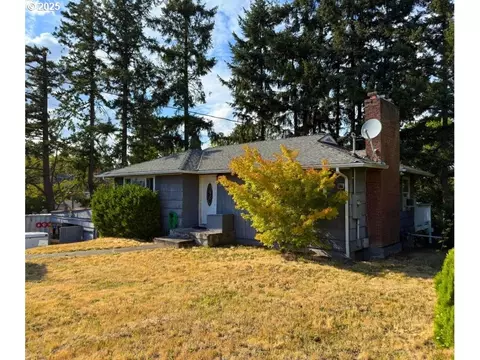 12300 SW Knoll Dr, Portland, OR 97223