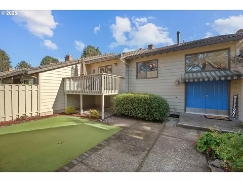 6296 Belmont Way, West Linn, OR 97068