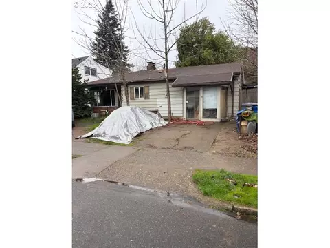 7955 SE Center St, Portland, OR 97206