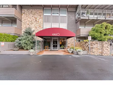 4460 SW Scholls Ferry Rd # 20, Portland, OR 97225
