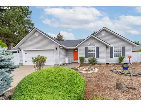 1583 SW James St, Mcminnville, OR 97128