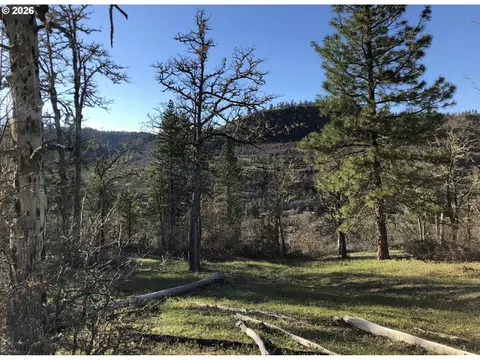lot At Wahkiacus, Klickitat, WA 98628
