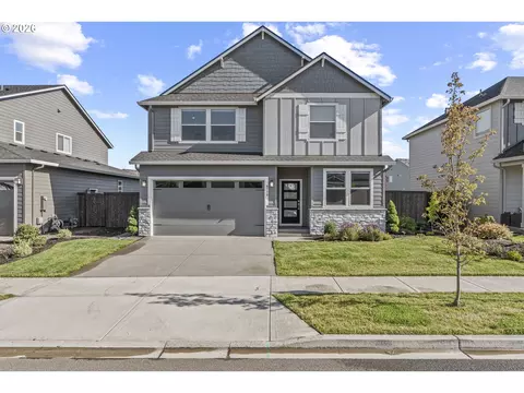 8710 N 1st St, Ridgefield, WA 98642