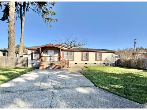 1863 Inland Way, Springfield, OR 97477