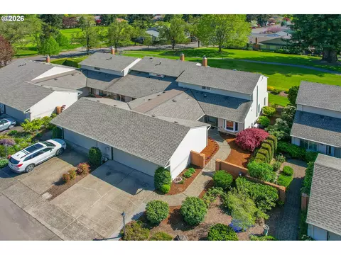 9430 SW Lakeside Dr, Tigard, OR 97224