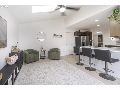 Other - 824 Edgewood Dr, Newberg, OR 97132 photo 1 of 5