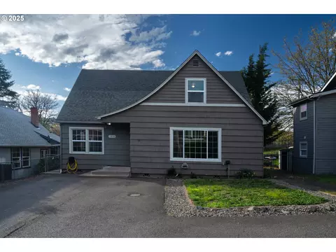 1816 SEddy St, Roseburg, OR 97470