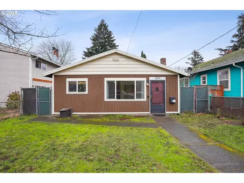 5644 SE 84th Ave, Portland, OR 97266