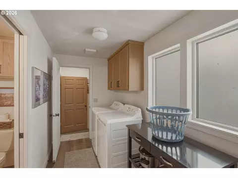 Other - 3301 Bardell Ave, Eugene, OR 97401 photo 2 of 3