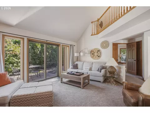 Living - 3301 Bardell Ave, Eugene, OR 97401 photo 4 of 4